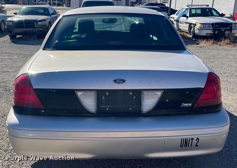 image for item IX9742 2010 Ford Crown Victoria Police Interceptor  Police Interceptor