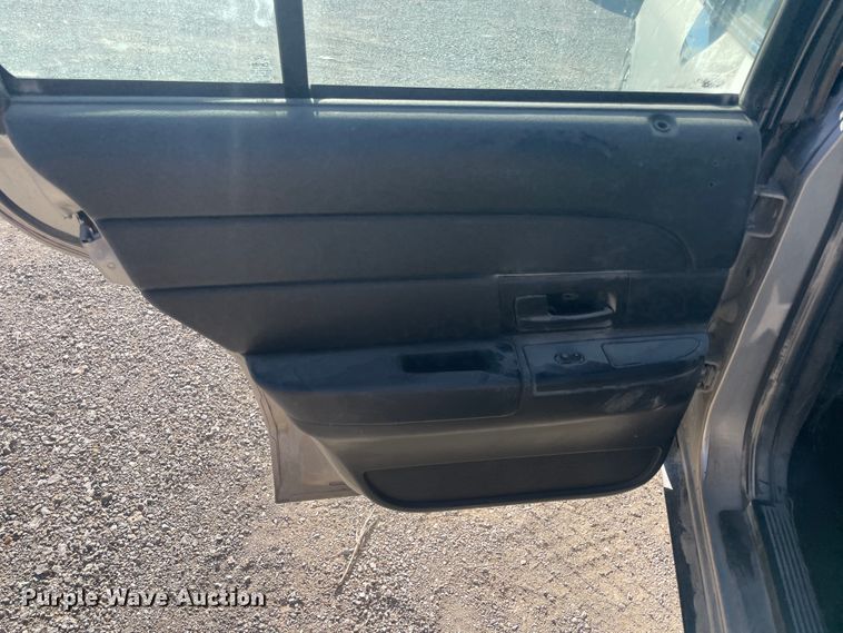 image for item IX9742 2010 Ford Crown Victoria Police Interceptor  Police Interceptor