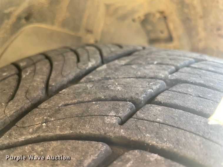 image for item IX9742 2010 Ford Crown Victoria Police Interceptor  Police Interceptor