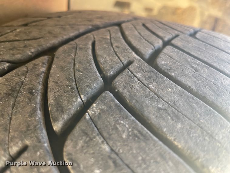 image for item IX9742 2010 Ford Crown Victoria Police Interceptor  Police Interceptor