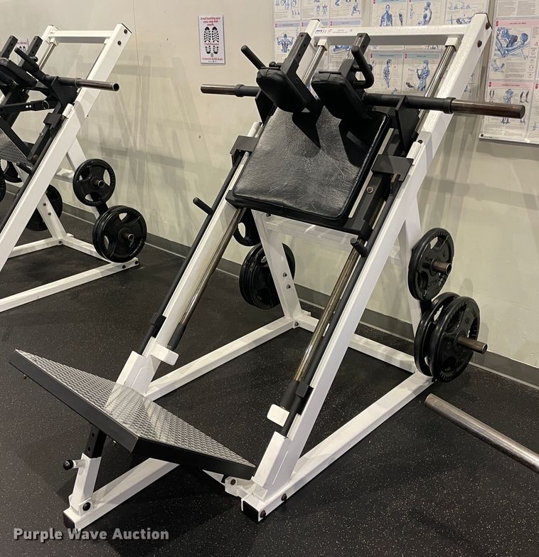 image for item IX9745 Hack squat machine