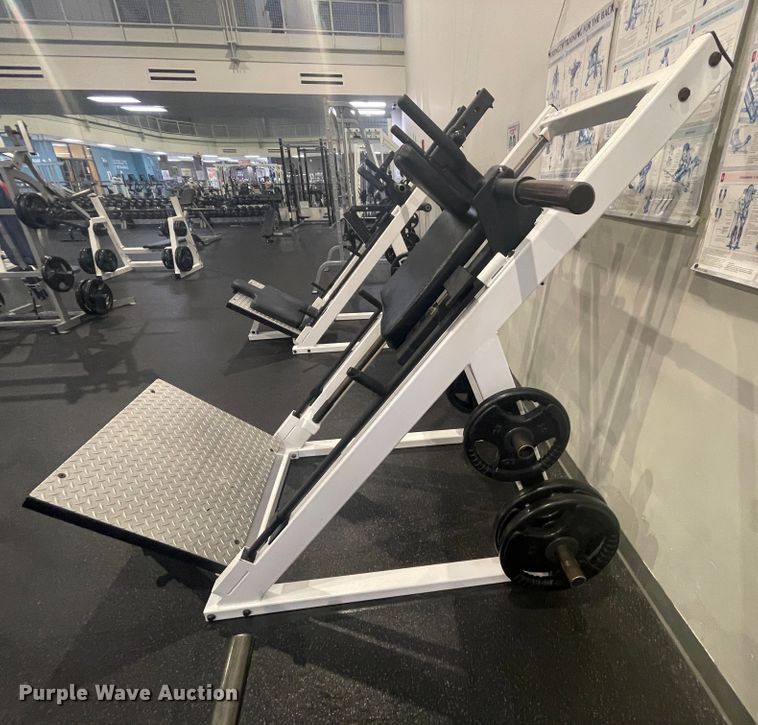 image for item IX9745 Hack squat machine