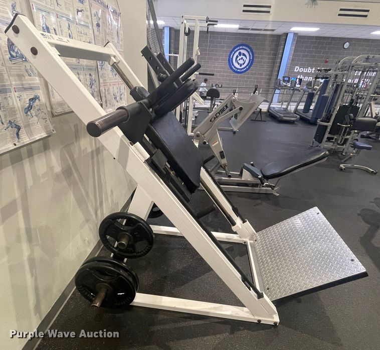 image for item IX9745 Hack squat machine