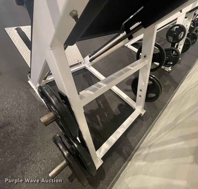 image for item IX9745 Hack squat machine