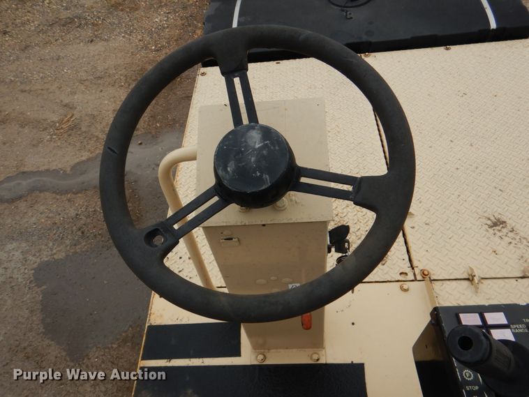 image for item JD9475 2007 Ingersoll Rand PT-125R  pneumatic roller