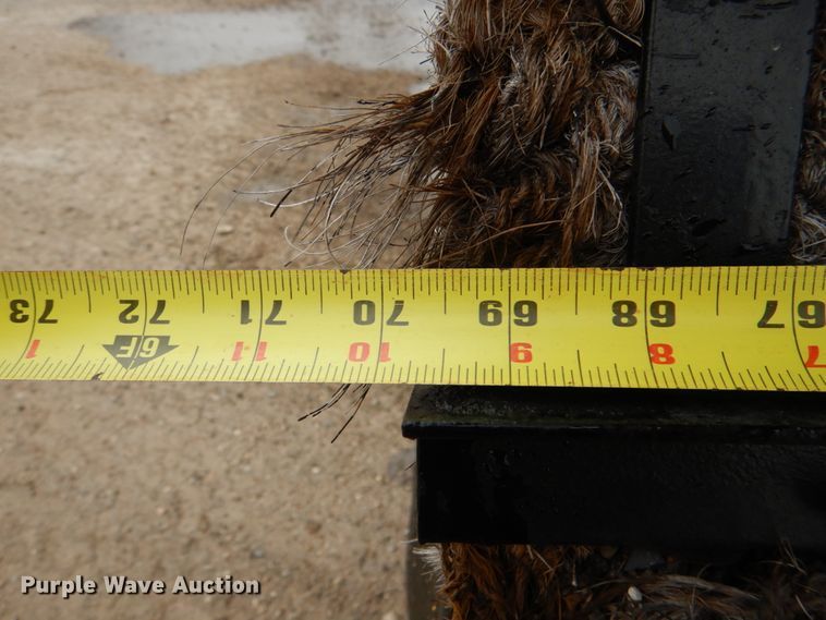 image for item JD9475 2007 Ingersoll Rand PT-125R  pneumatic roller