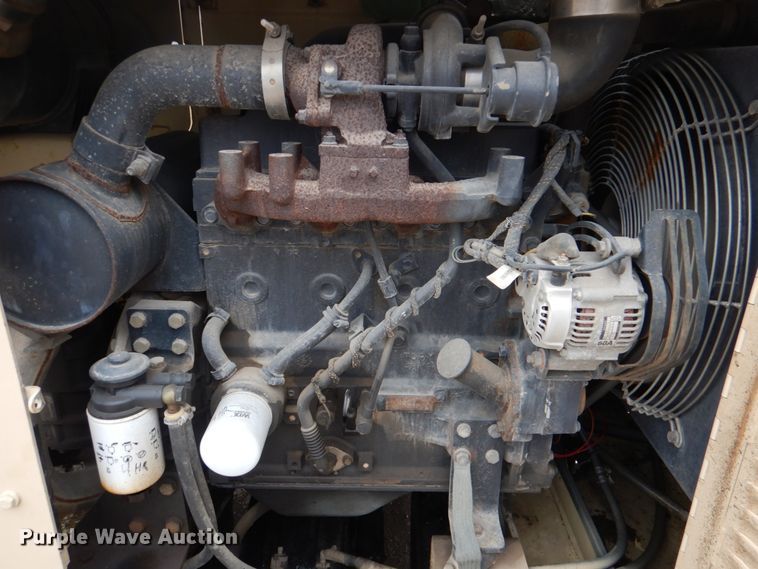 image for item JD9475 2007 Ingersoll Rand PT-125R  pneumatic roller