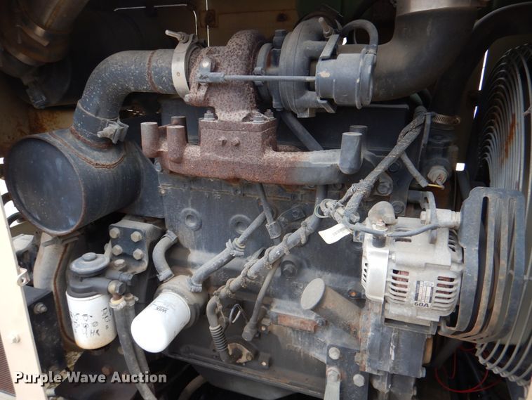 image for item JD9475 2007 Ingersoll Rand PT-125R  pneumatic roller