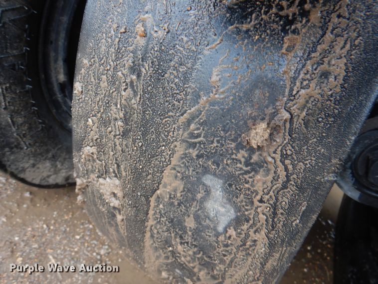 image for item JD9475 2007 Ingersoll Rand PT-125R  pneumatic roller