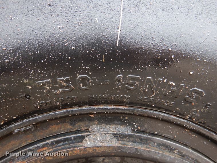 image for item JD9475 2007 Ingersoll Rand PT-125R  pneumatic roller