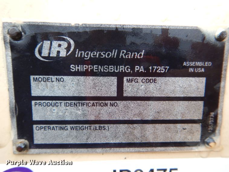 image for item JD9475 2007 Ingersoll Rand PT-125R  pneumatic roller