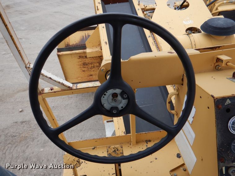 image for item JD9476 1998 Rosco Flaherty SPRH-H  chip spreader