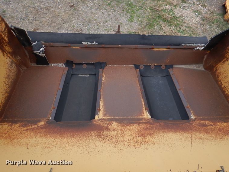 image for item JD9476 1998 Rosco Flaherty SPRH-H  chip spreader