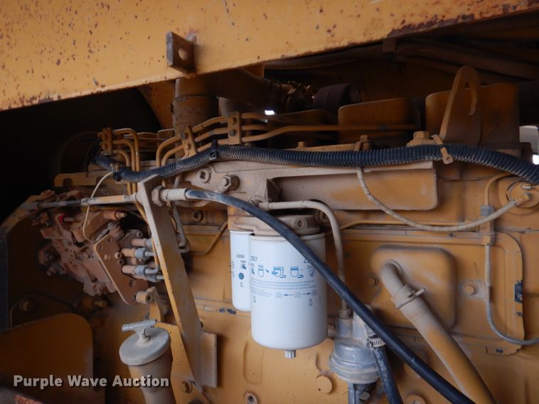 image for item JD9476 1998 Rosco Flaherty SPRH-H  chip spreader