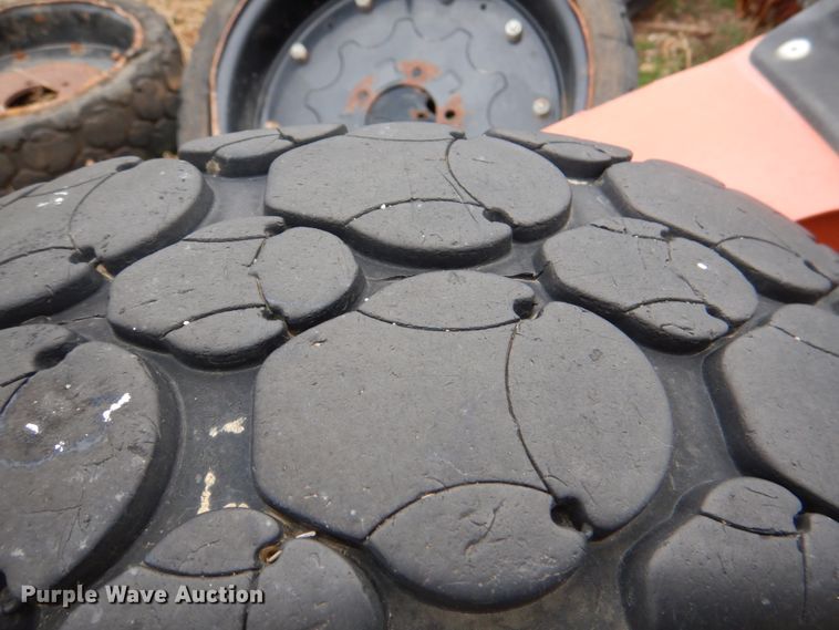 image for item JD9477 2016 Rhino 4155-3  batwing rotary mower