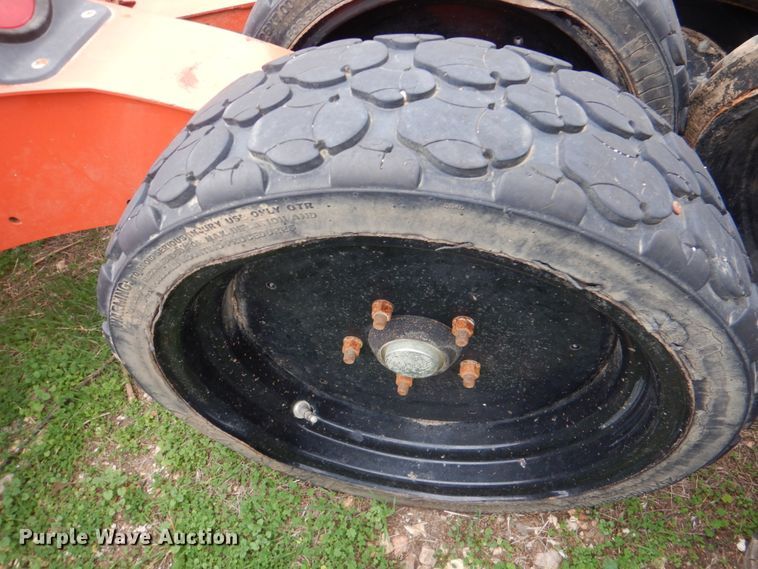 image for item JD9477 2016 Rhino 4155-3  batwing rotary mower