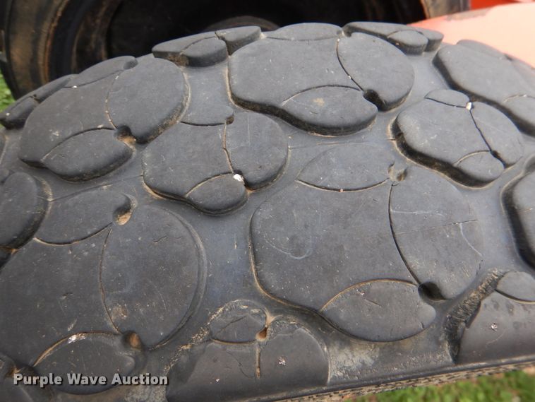 image for item JD9477 2016 Rhino 4155-3  batwing rotary mower