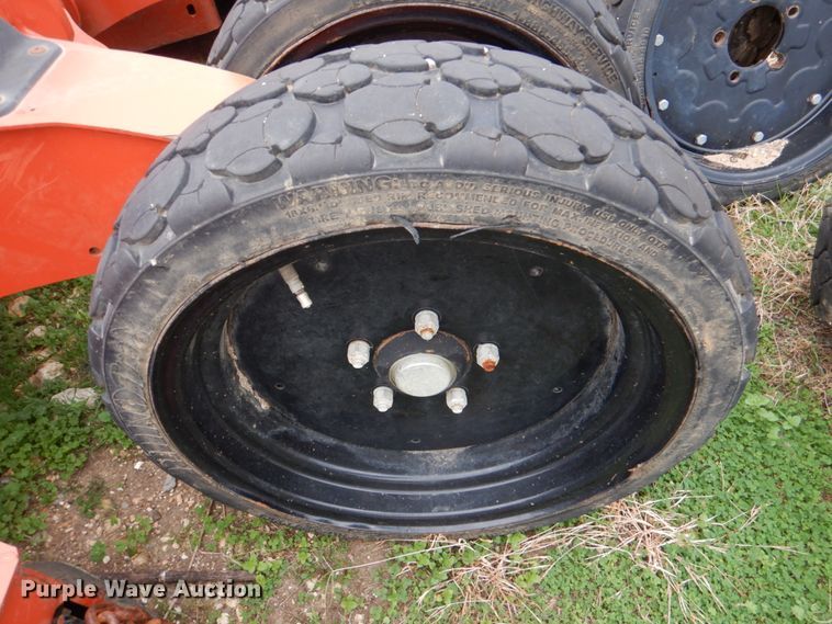 image for item JD9477 2016 Rhino 4155-3  batwing rotary mower