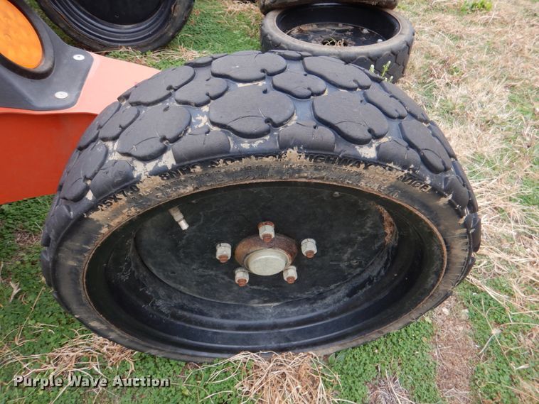 image for item JD9477 2016 Rhino 4155-3  batwing rotary mower