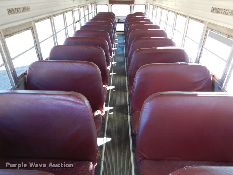 image for item JD9546 2001 International 3800  school bus