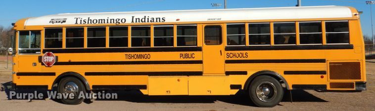 image for item JD9547 1990 Thomas Built M89 MVP  school bus