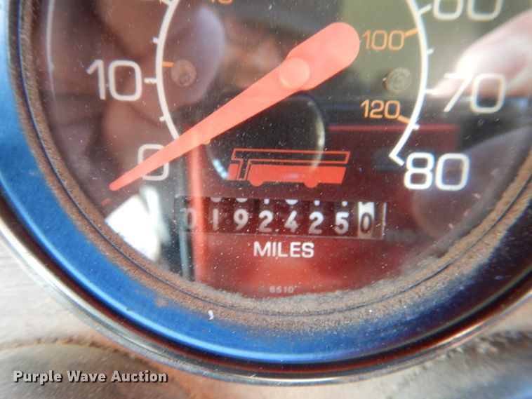 image for item JD9547 1990 Thomas Built M89 MVP  school bus