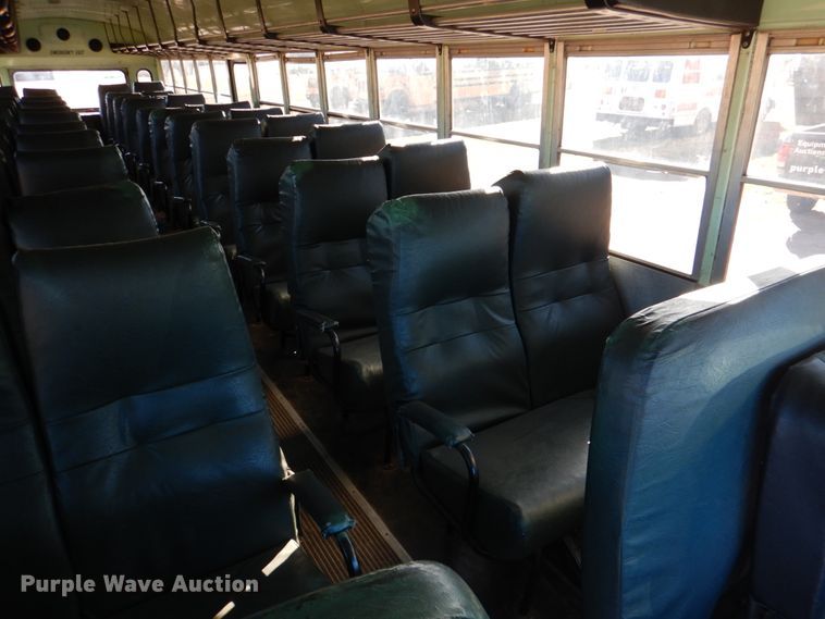 image for item JD9547 1990 Thomas Built M89 MVP  school bus