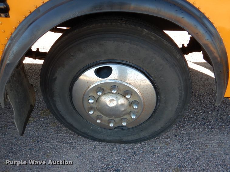 image for item JD9547 1990 Thomas Built M89 MVP  school bus