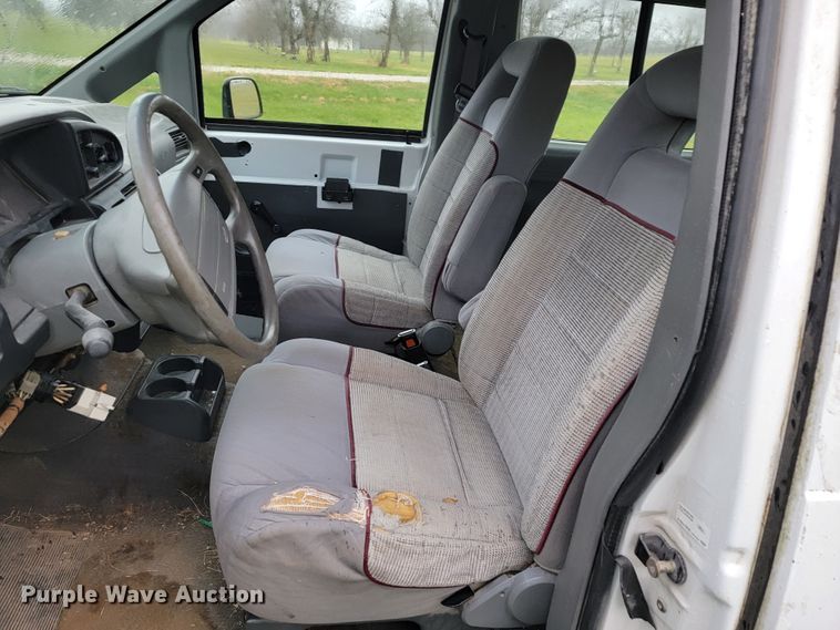 image for item JE9136 1996 Ford Aerostar  van