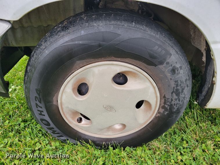 image for item JE9136 1996 Ford Aerostar  van