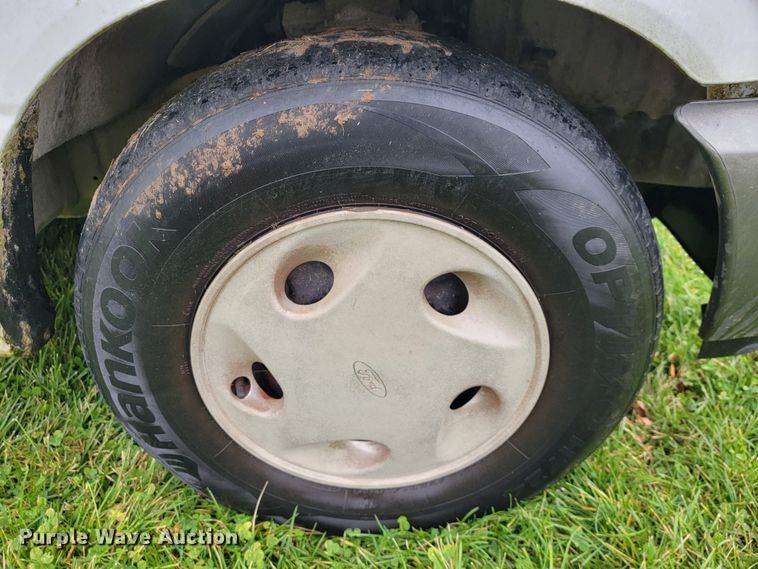 image for item JE9136 1996 Ford Aerostar  van