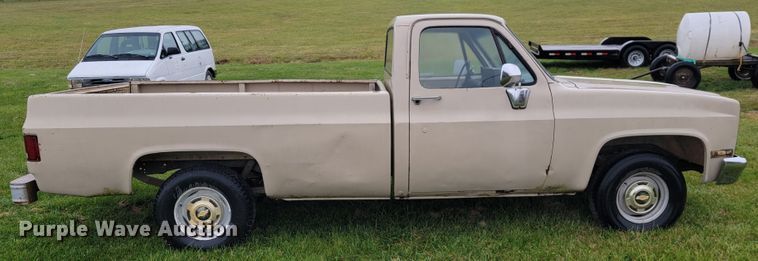 image for item JE9137 1986 Chevrolet C10  pickup truck