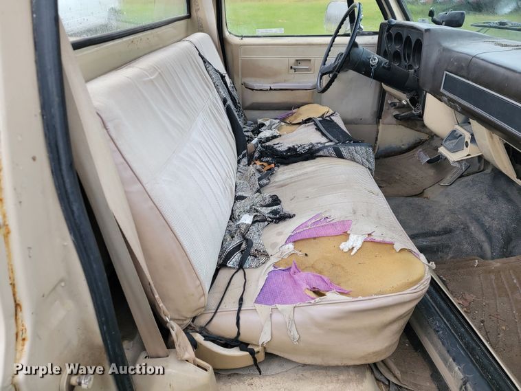 image for item JE9137 1986 Chevrolet C10  pickup truck