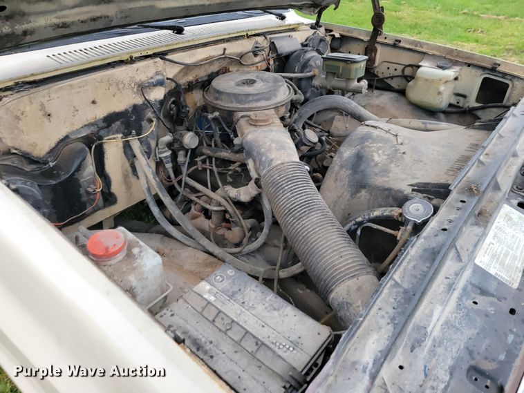 image for item JE9137 1986 Chevrolet C10  pickup truck