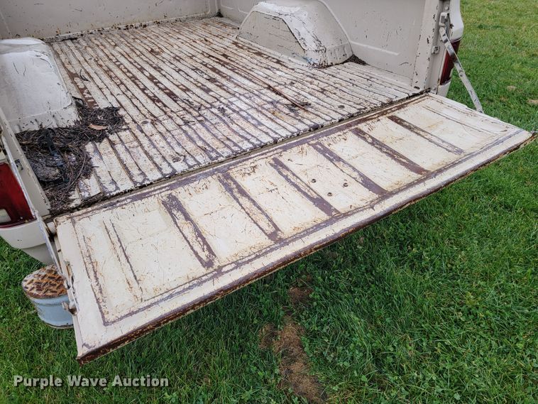 image for item JE9137 1986 Chevrolet C10  pickup truck