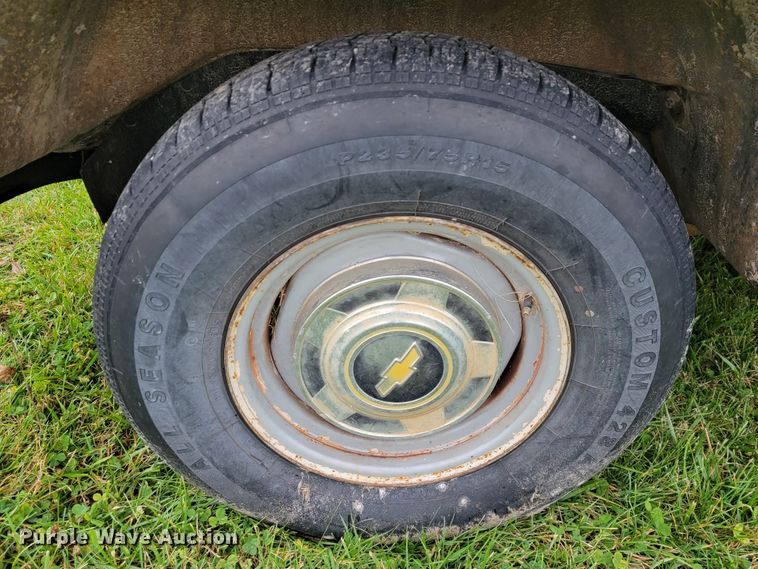 image for item JE9137 1986 Chevrolet C10  pickup truck