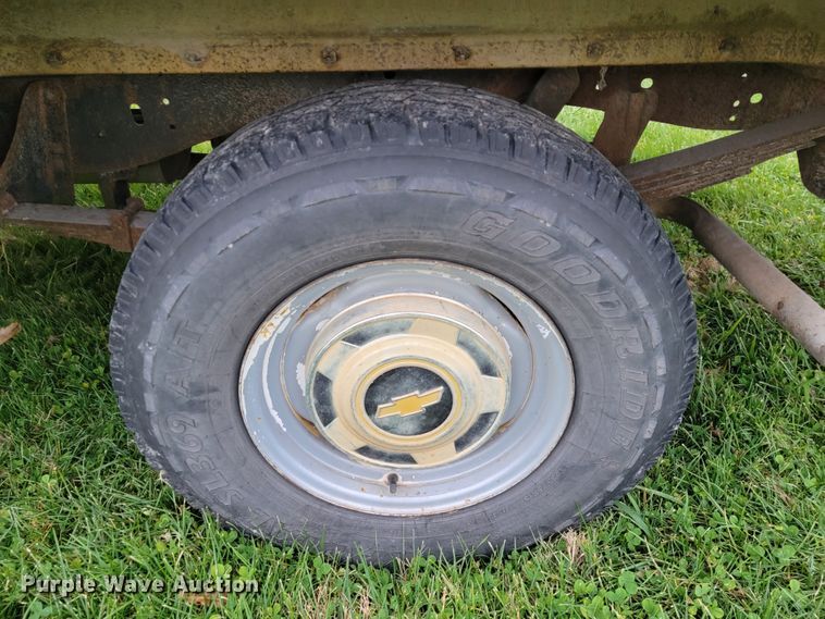 image for item JE9137 1986 Chevrolet C10  pickup truck