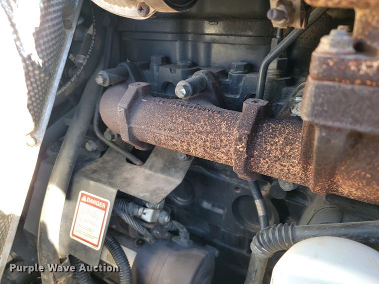 image for item JE9160 New Holland TS6  MFWD tractor