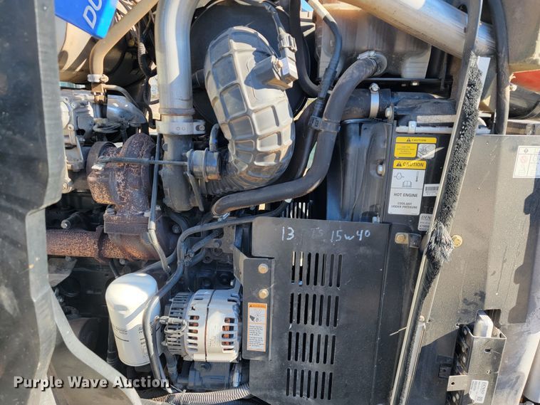 image for item JE9160 New Holland TS6  MFWD tractor