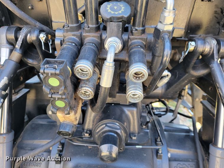 image for item JE9160 New Holland TS6  MFWD tractor