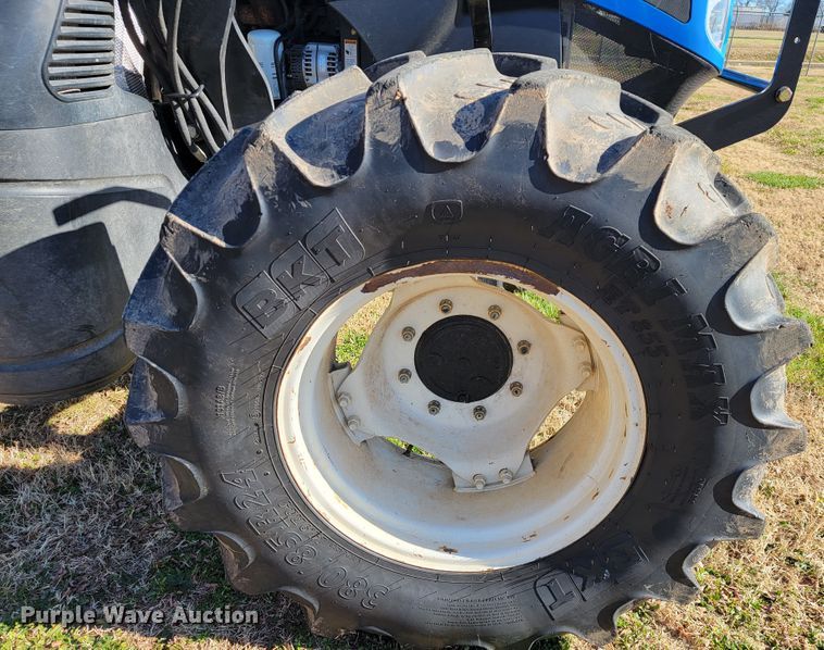 image for item JE9160 New Holland TS6  MFWD tractor