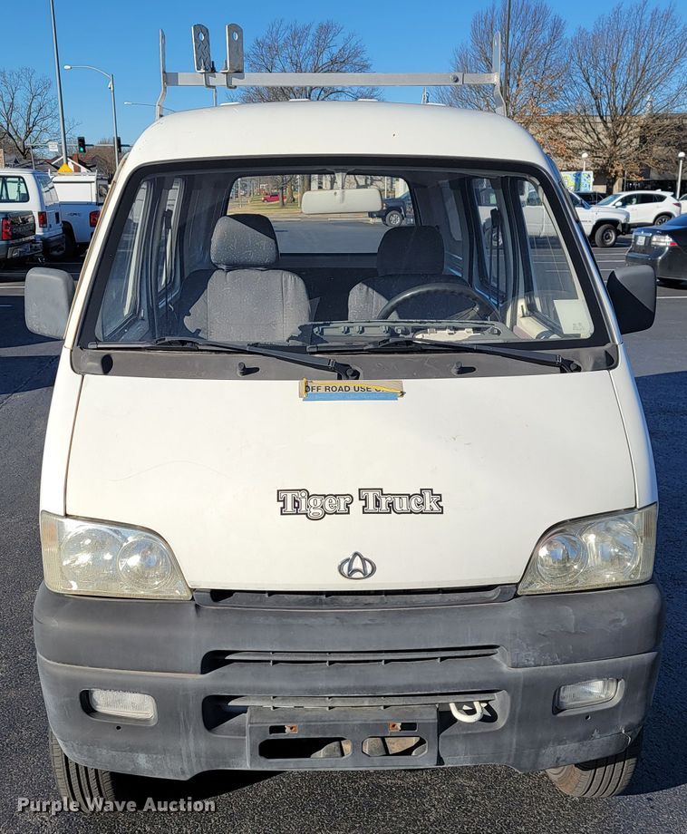 image for item JE9163 2007 Tiger Truck  van