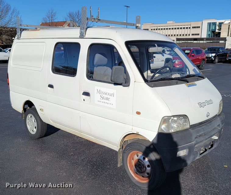 image for item JE9163 2007 Tiger Truck  van