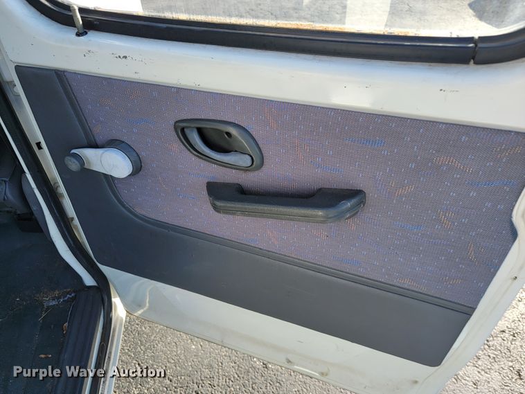 image for item JE9163 2007 Tiger Truck  van