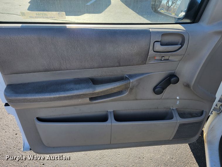 image for item JE9164 2002 Dodge Dakota  pickup truck