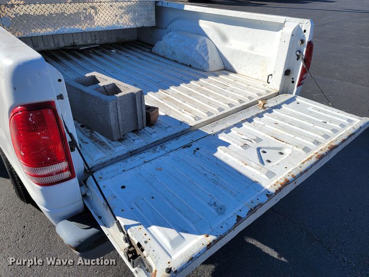 image for item JE9164 2002 Dodge Dakota  pickup truck