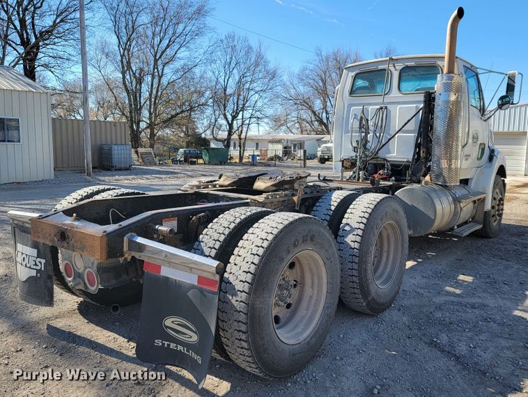 image for item JE9280 2008 Sterling A-Line  semi truck