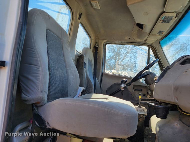 image for item JE9280 2008 Sterling A-Line  semi truck