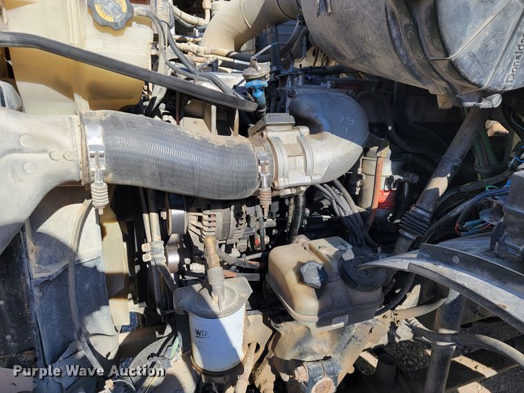 image for item JE9280 2008 Sterling A-Line  semi truck