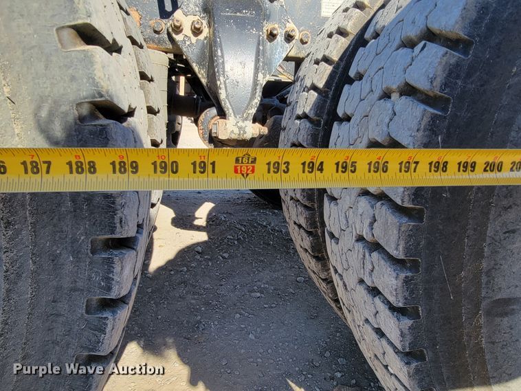 image for item JE9280 2008 Sterling A-Line  semi truck